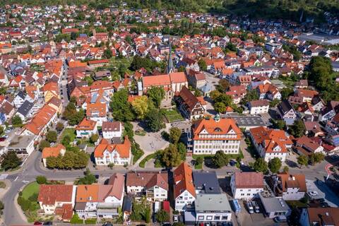 Luftbildaufnahme von Dettingen an der Erms