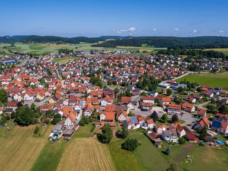 Luftbildaufnahme von Engstingen-Kleinengstingen