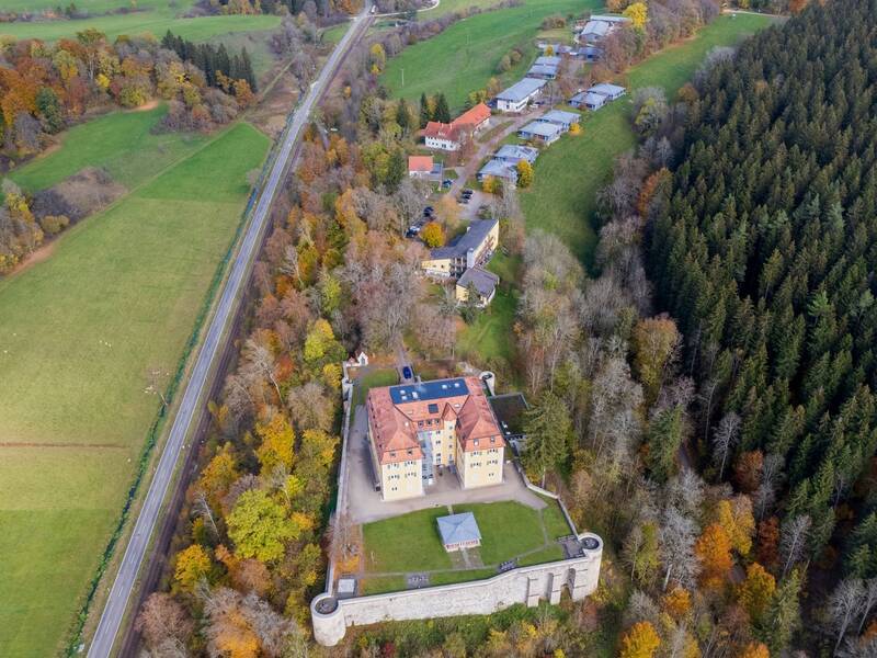 Luftbildaufnahme von Gomadingen-Grafeneck