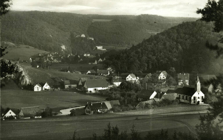 Historische Ortsfotografie von Hayingen-Indelhausen in Schwarz-weiß