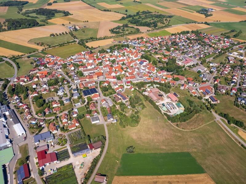 Luftbildaufnahme von Hohenstein-Oberstetten