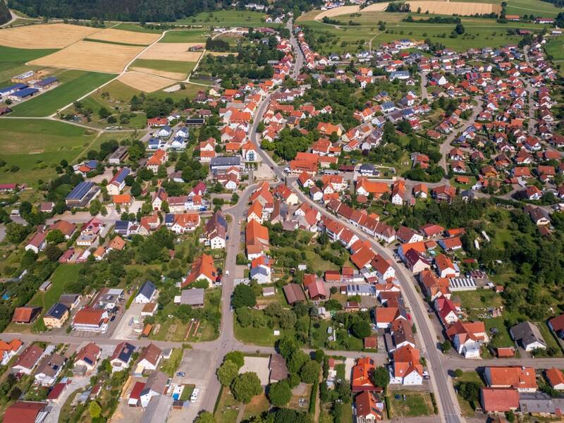 Luftbildaufnahme von Münsingen-Auingen