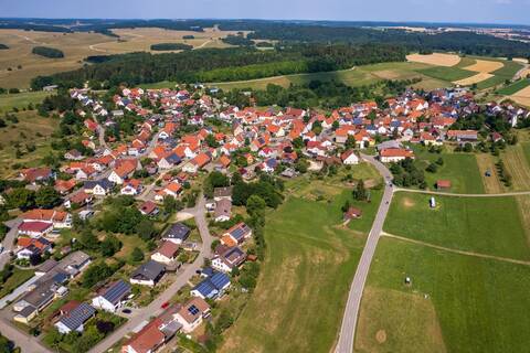 Luftbildaufnahme von Münsingen-Böttingen