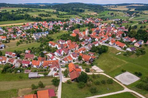 Luftbildaufnahme von Münsingen-Trailfingen