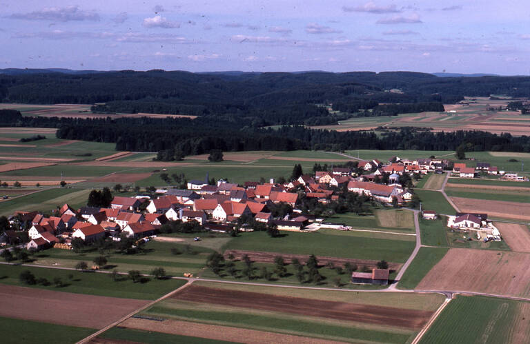 Historische Luftbildaufnahme von Pfronstetten-Aichstetten