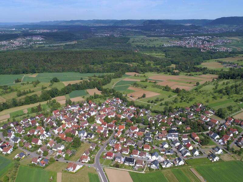 Luftbildaufnahme von Pliezhausen-Dörnach