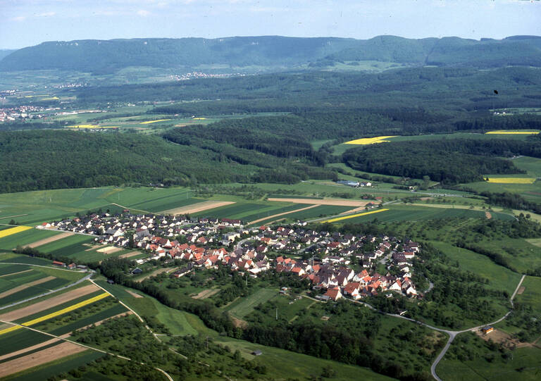 Historische Luftbildaufnahme von Reutlingen-Reicheneck