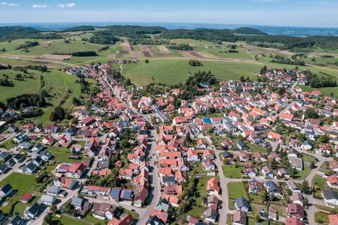 Luftbildaufnahme von Sonnenbühl-Undingen