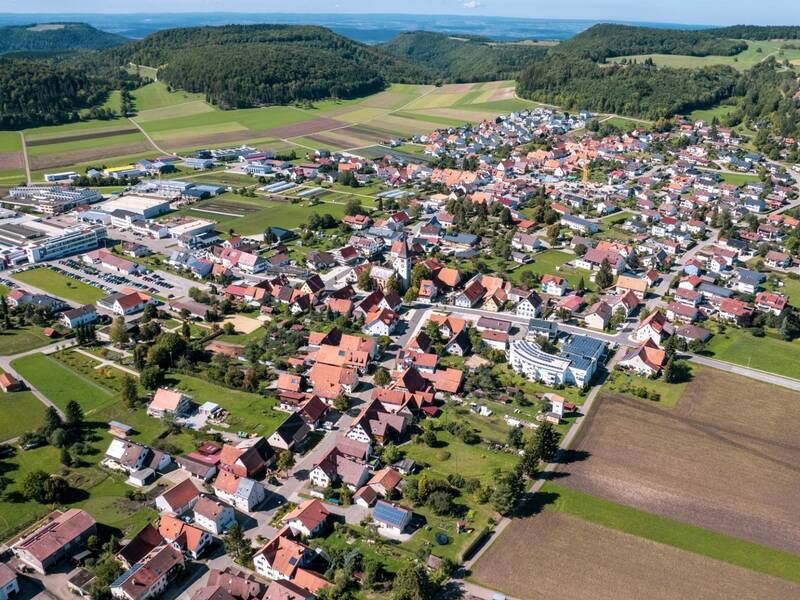 Luftbildaufnahme von Sonnenbühl-Willmandingen