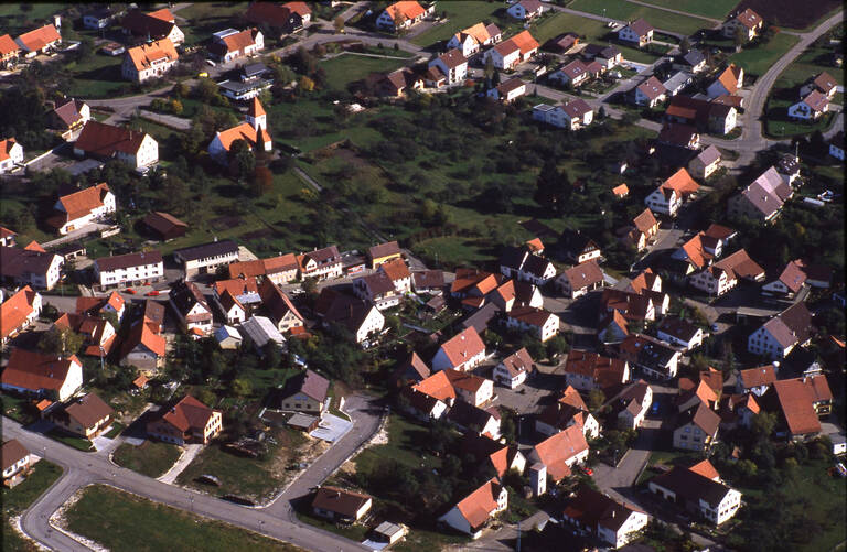 Luftbildaufnahme von St. Johann-Bleichstetten