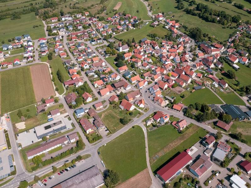 Luftbildaufnahme von St. Johann-Gächingen