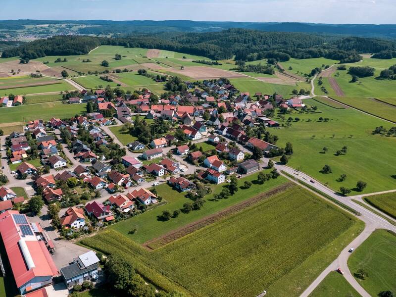 Luftbildaufnahme von St. Johann-Ohnastetten